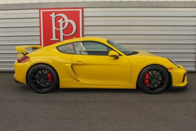 2016 Porsche Cayman GT4