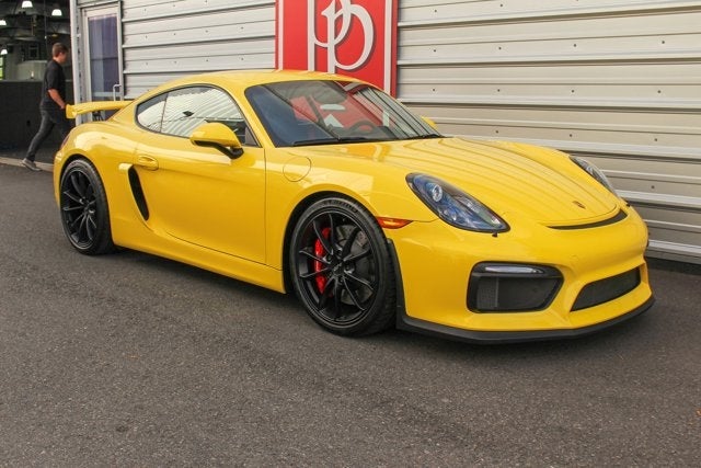 2016 Porsche Cayman GT4