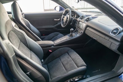 2020 Porsche 718 Cayman GT4