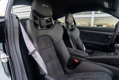 2020 Porsche 718 Cayman GT4