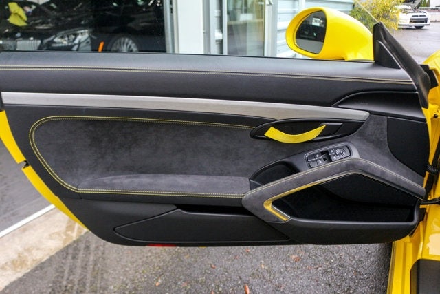 2016 Porsche Cayman GT4