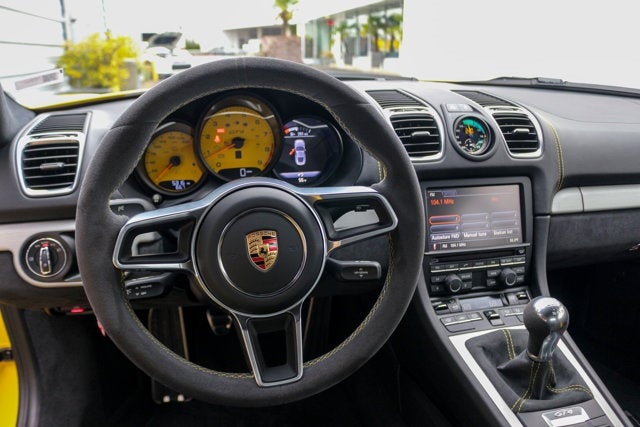 2016 Porsche Cayman GT4