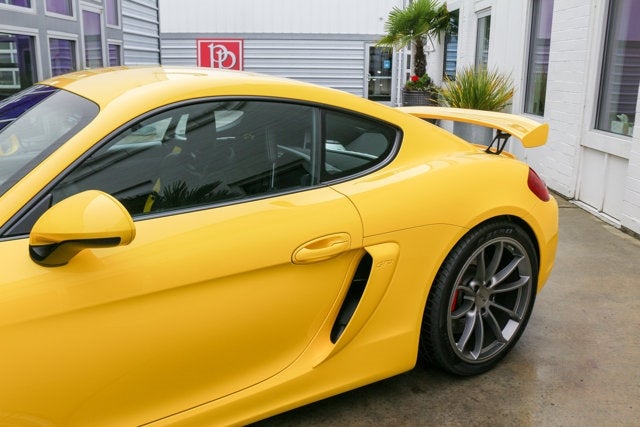 2016 Porsche Cayman GT4