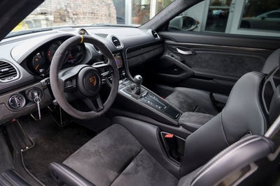 2020 Porsche 718 Cayman GT4