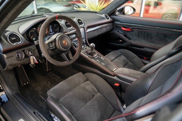 2021 Porsche 718 Cayman GT4