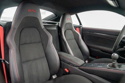2022 Porsche 718 Cayman GT4