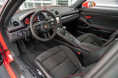 2022 Porsche 718 Cayman GT4