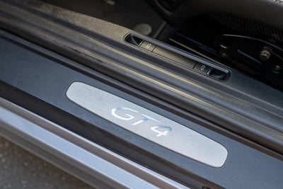 2016 Porsche Cayman GT4