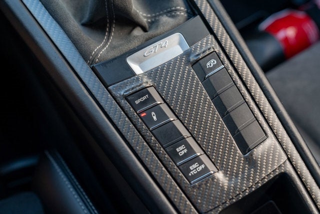 2016 Porsche Cayman GT4