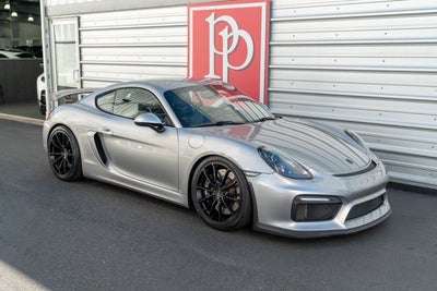 2016 Porsche Cayman GT4