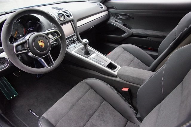 2016 Porsche Cayman GT4