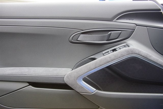 2016 Porsche Cayman GT4