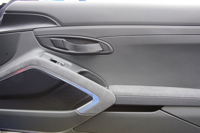 2016 Porsche Cayman GT4