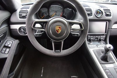 2016 Porsche Cayman GT4