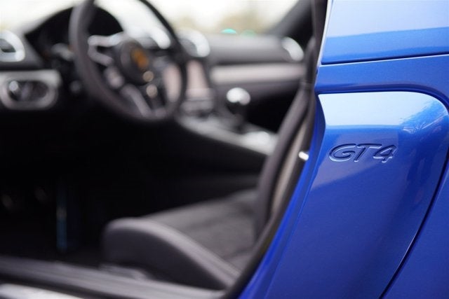 2016 Porsche Cayman GT4