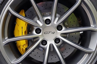 2016 Porsche Cayman GT4