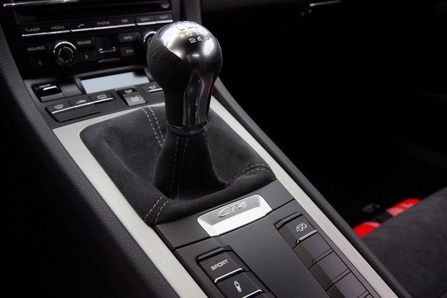 2016 Porsche Cayman GT4