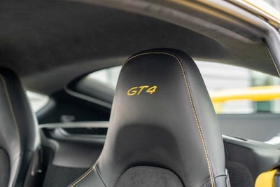 2016 Porsche Cayman GT4