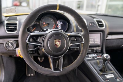 2016 Porsche Cayman GT4