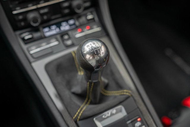 2016 Porsche Cayman GT4
