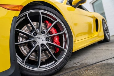 2016 Porsche Cayman GT4