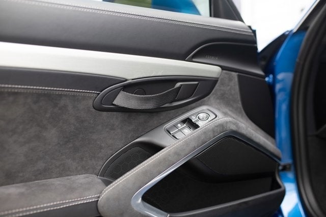 2016 Porsche Cayman GT4