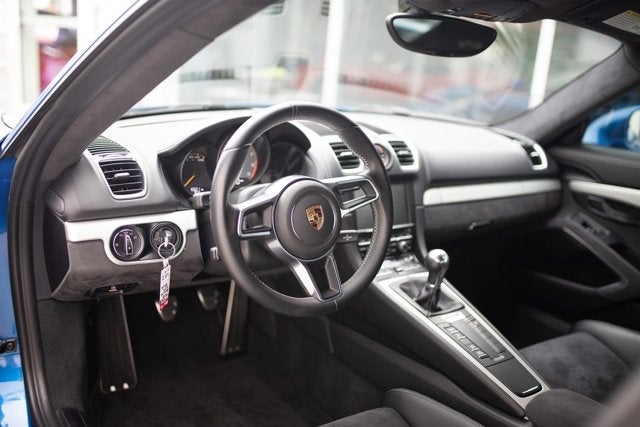 2016 Porsche Cayman GT4