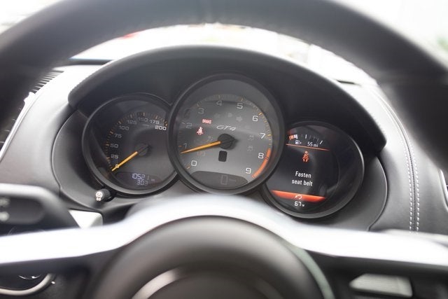 2016 Porsche Cayman GT4