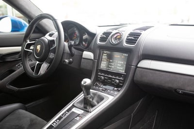 2016 Porsche Cayman GT4