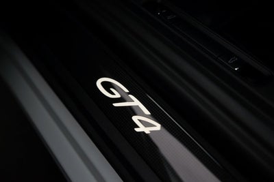 2016 Porsche Cayman GT4