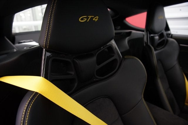 2016 Porsche Cayman GT4