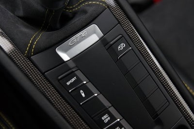 2016 Porsche Cayman GT4