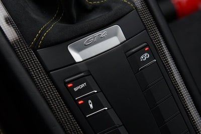 2016 Porsche Cayman GT4