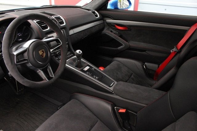 2016 Porsche Cayman GT4