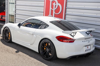 2016 Porsche Cayman GT4