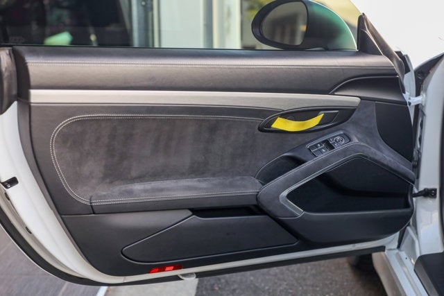 2016 Porsche Cayman GT4