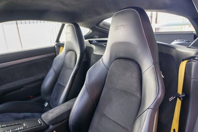 2016 Porsche Cayman GT4