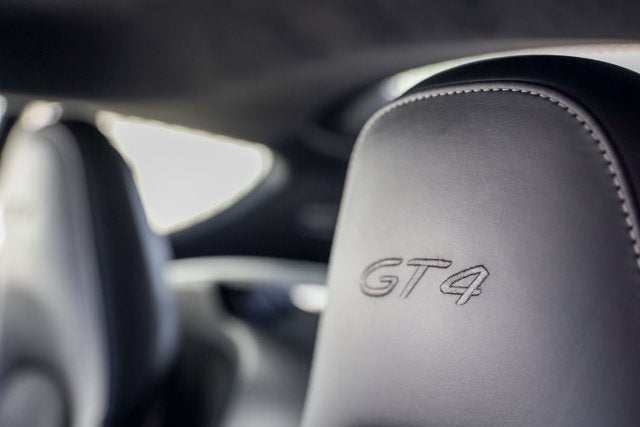 2016 Porsche Cayman GT4