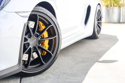 2016 Porsche Cayman GT4