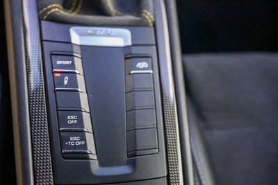 2016 Porsche Cayman GT4