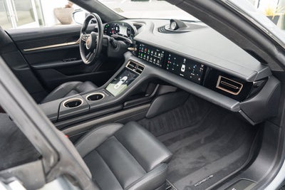 2020 Porsche Taycan Turbo S