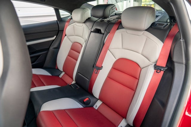 2022 Porsche Taycan Turbo S