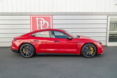 2022 Porsche Taycan Turbo S