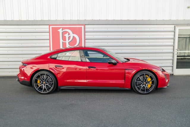 2022 Porsche Taycan Turbo S