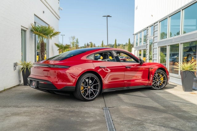 2022 Porsche Taycan Turbo S