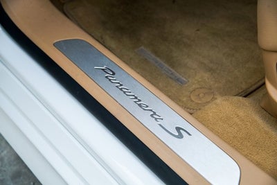 2013 Porsche Panamera S Hybrid