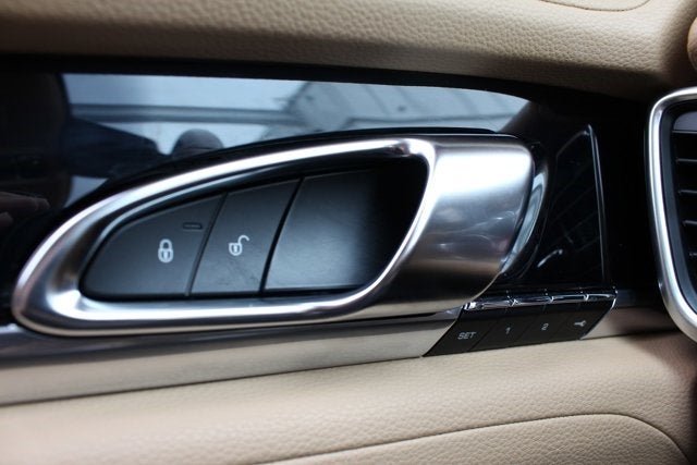 2014 Porsche Panamera S E-Hybrid