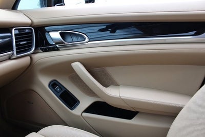 2014 Porsche Panamera S E-Hybrid