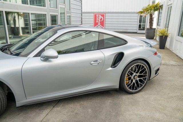 2016 Porsche 911 Turbo S