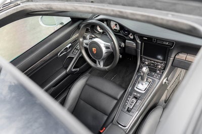 2016 Porsche 911 Turbo S